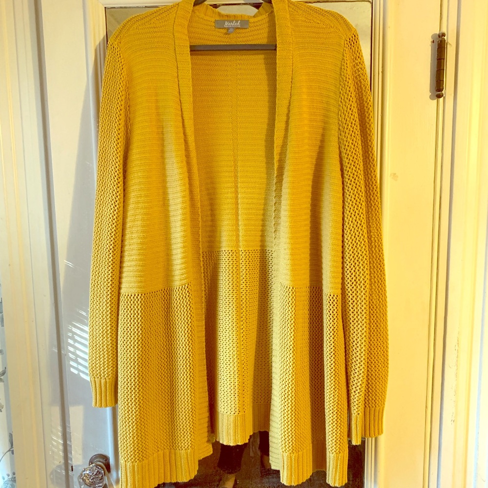 On trend mustard cozy sweater